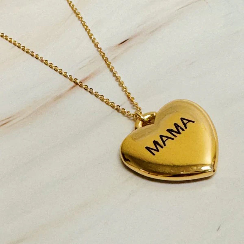 Personalized Mama Heart Pendant Necklace - A Timeless Gift for Moms