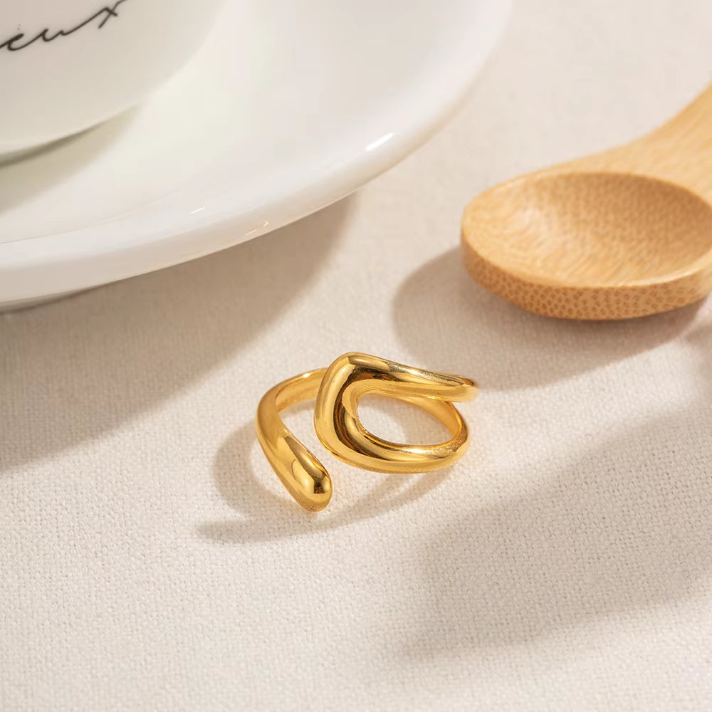 Stylish Waterproof Stainless Steel Geometric Wide Ring - Elegant Golden Jewelry for Women