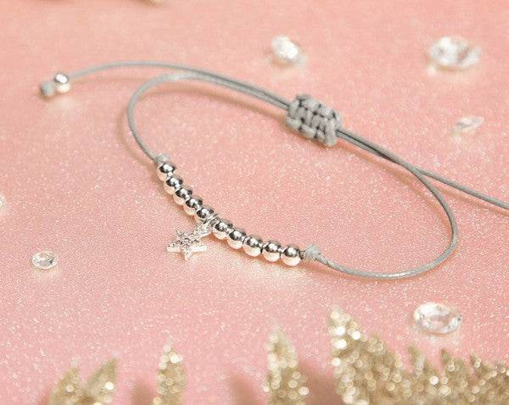 Sparkling CZ Star Dangle Bracelet - Elegant & Stylish Accessory