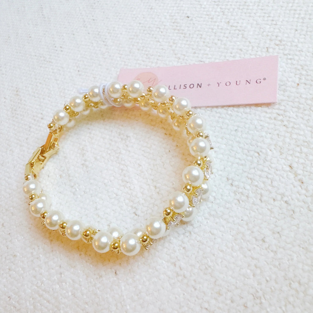 Elegance & Sparkle Bracelet: A Dazzling Accessory for Every Occasion