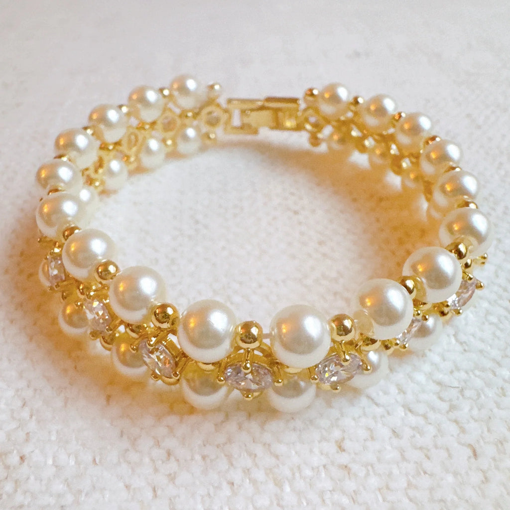 Elegance & Sparkle Bracelet: A Dazzling Accessory for Every Occasion