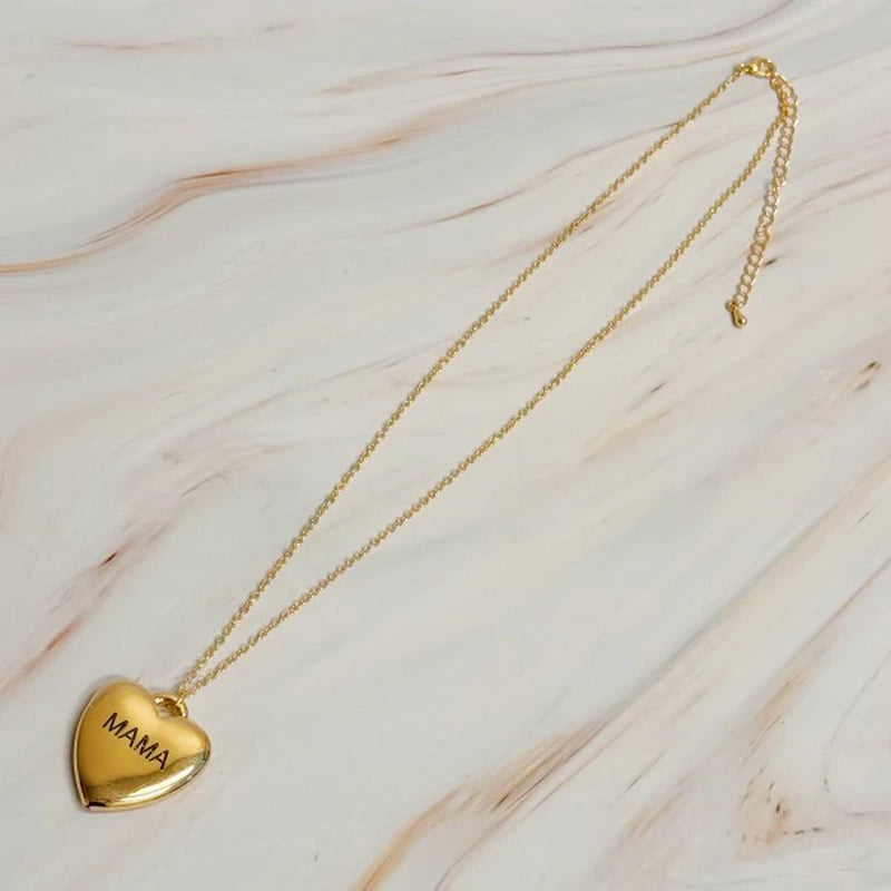 Personalized Mama Heart Pendant Necklace - A Timeless Gift for Moms