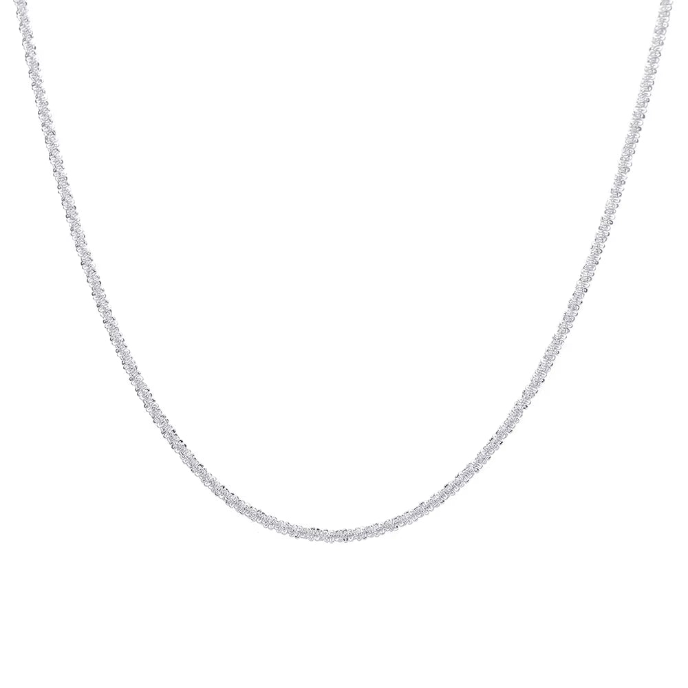 Elegant Silver Clavicle Choker Necklace - Sparkling Fashion Jewelry for Women, Perfect for Weddings and Parties