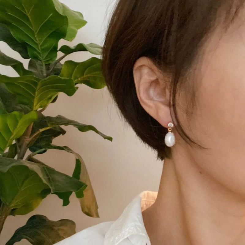 Elegant Freshwater Pearl Dangle Earrings for Timeless Style