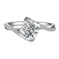 Stunning Round Brilliant Cut Zirconia Engagement Ring in 925 Sterling Silver