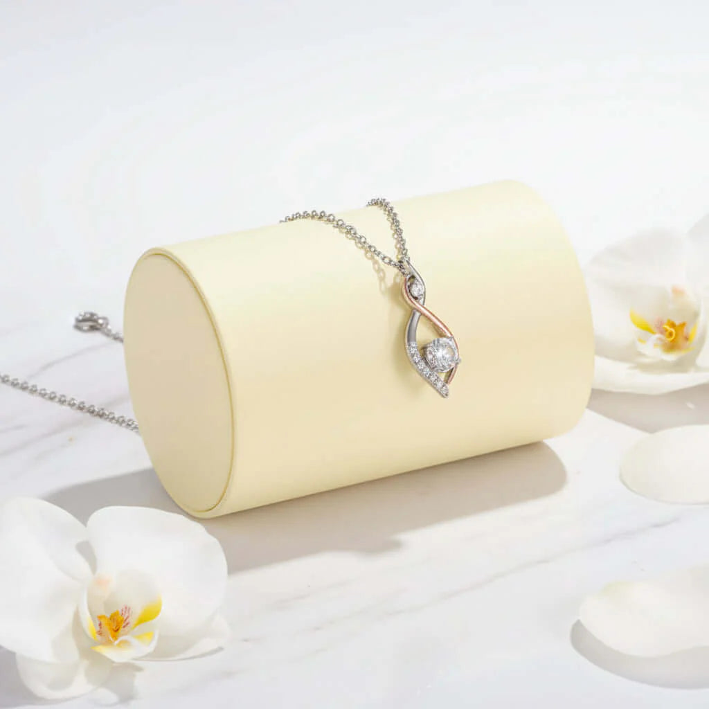 Stylish Two-Tone Smart Necklace with Elegant Electroplating