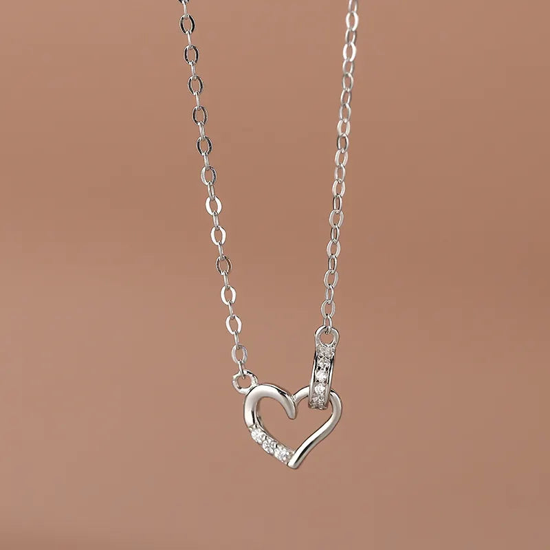 Elegant Dainty Circle Heart Necklace - Perfect Gift for Any Occasion