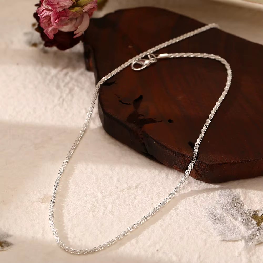 Elegant Silver Clavicle Choker Necklace - Sparkling Fashion Jewelry for Women, Perfect for Weddings and Parties