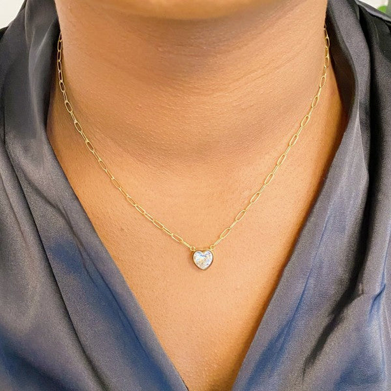 Heartfelt Chained Necklace - A Timeless Symbol of Love