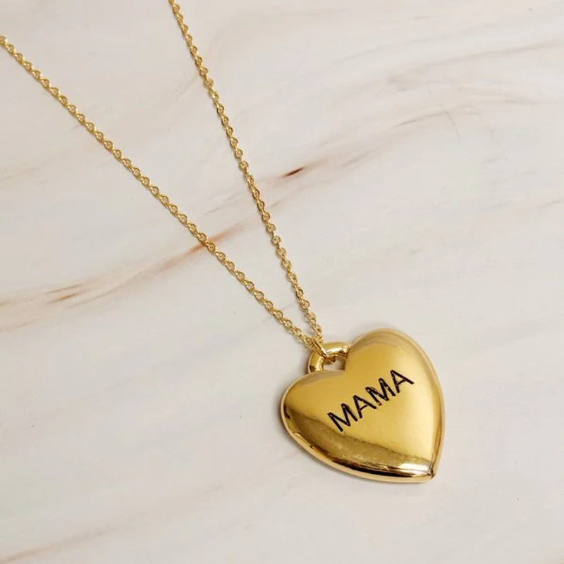 Personalized Mama Heart Pendant Necklace - A Timeless Gift for Moms
