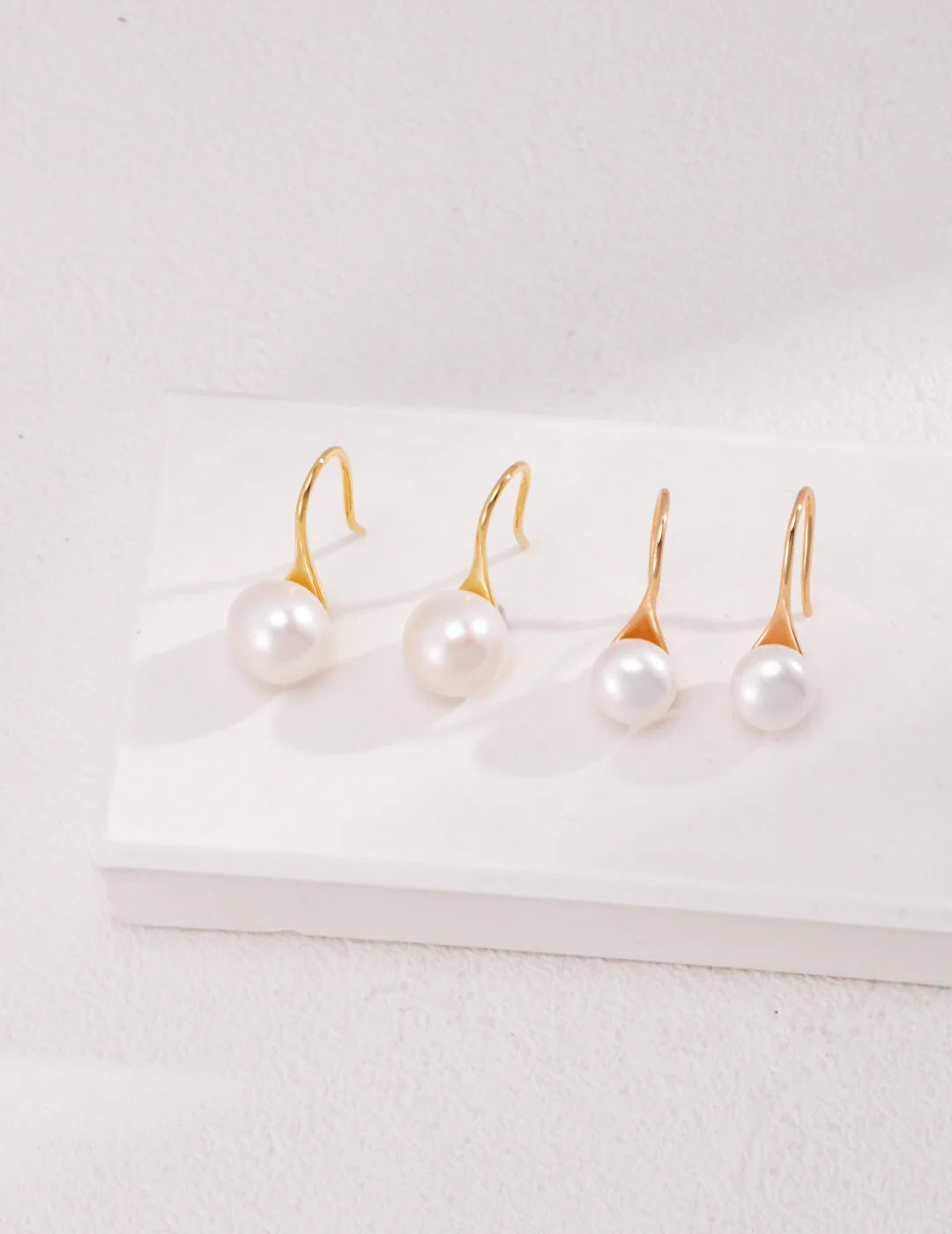 Classic High-Heeled Pearl Dangle Earrings